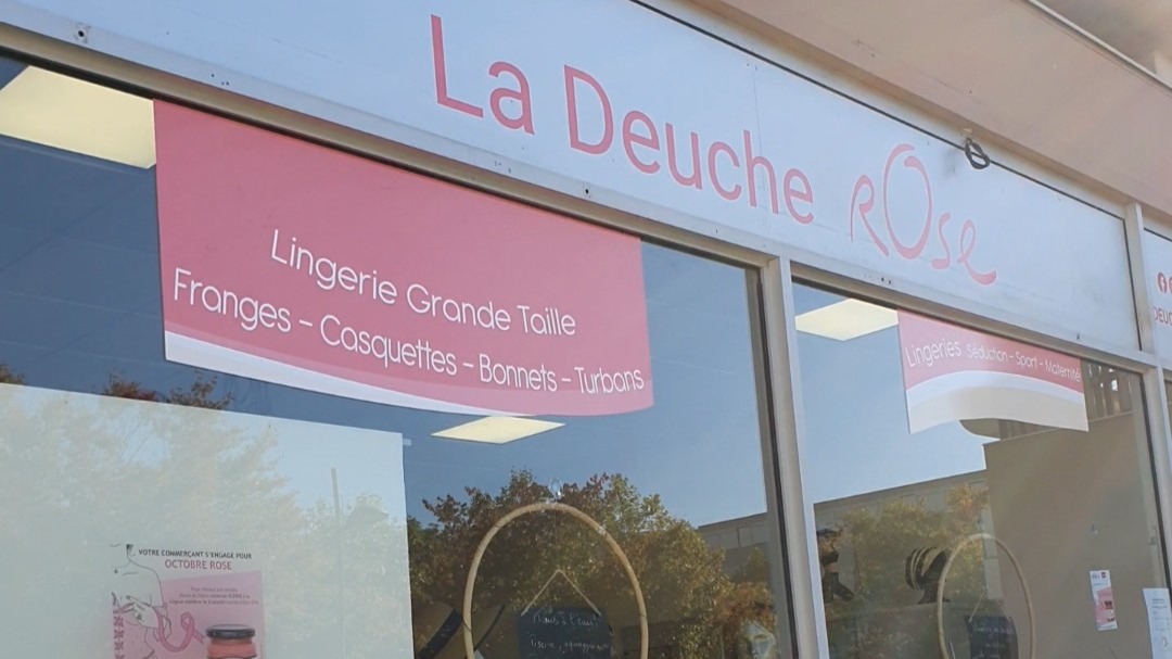 En vidéo : la Deuche Rose s’installe à Quetigny